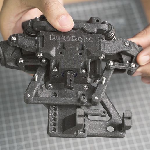 DKS-Pro_DukeDoks_24.jpg DKS Pro - 4WD Şasi 1:10 Uyarlanabilir