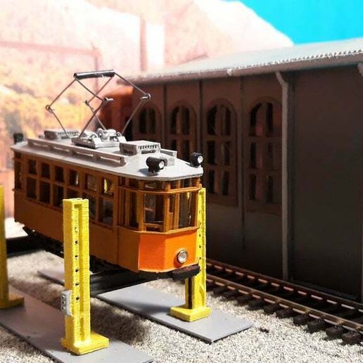 20200116_153031.jpg Aufzug für Straßenbahn, Bus, LKW usw. in H0 / HO