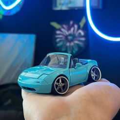 Mazda MX-5 aka Miata tooned model kit