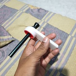 20190904_210835.jpg STL file Bottle Bong・3D print model to download