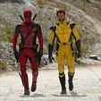 Ryan-Reynolds-Deadpool-Hugh-Jackman-yellow-Wolverine-suit-Deadpool-3.jpg WOLVERINE MCU CLASSIC SUIT