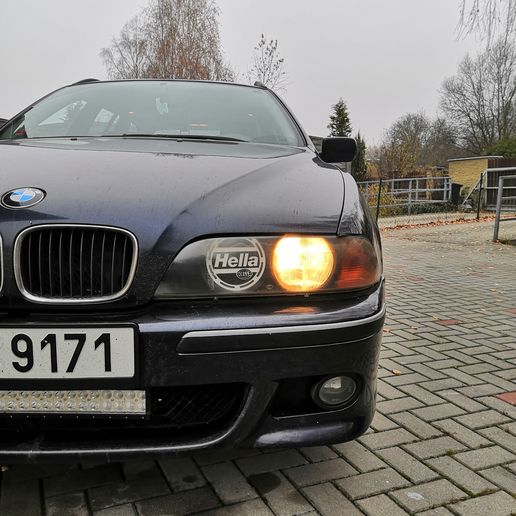 IMG_20201126_131427.jpg E39 front light covers