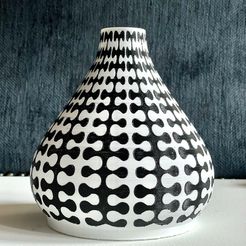 IMG_8248.jpg Download STL file Squiggle Vase Multi Color Modern • 3D print object, KNDesigns3D