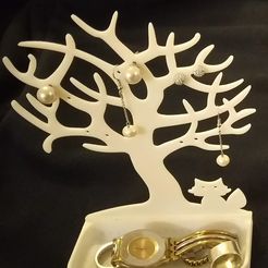 IMG_20181230_181320.jpg jewellery holder cat tree tree