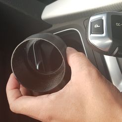 2019-08-18 18.52.51.jpg Файл STL Подстаканник BMW F30・Модель для загрузки и 3D-печати