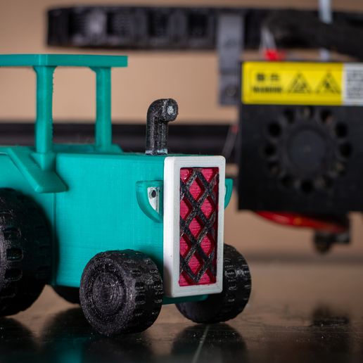 Travis Tractor - 3D model önizlemesi