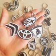 6.jpg Car Logo Keychains