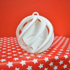 DSC_0383_display_large.jpg Free STL file FabShop Spinning Christmas Ball・3D printable object to download