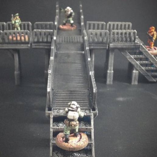 Capture_d_e_cran_2016-04-14_a__09.58.13.png Modular Tech Catwalk (escala de 15mm)