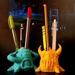 20191227_153905.jpg Fichier STL Porte-stylo Monster・Modèle à télécharger et à imprimer en 3D
