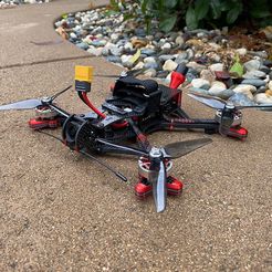 d06541be-dacd-4ce1-84d8-9646e0e969fa.jpg Бесплатный 3D файл AOS 5 O3 DJI Крепление для антенны - Защитный кронштейн - Распорки для воздушного блока・3D-печатная модель для загрузки