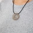 Voronoi_Necklace_-1.jpg Free STL file Voronoi Torus Necklace・3D printer model to download