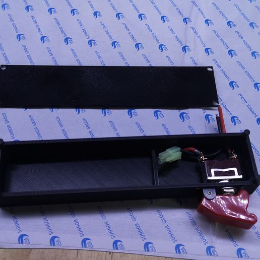 battery-box.jpg R6 siege BLits shield