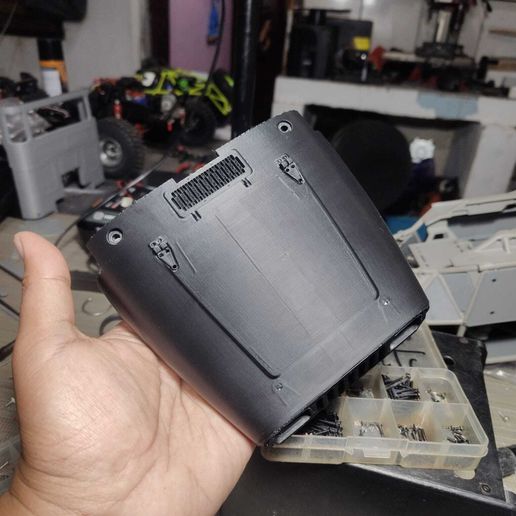 WhatsApp-Image-2025-04-10-at-18.52.38.jpeg hood engine vanquish H10 Optic