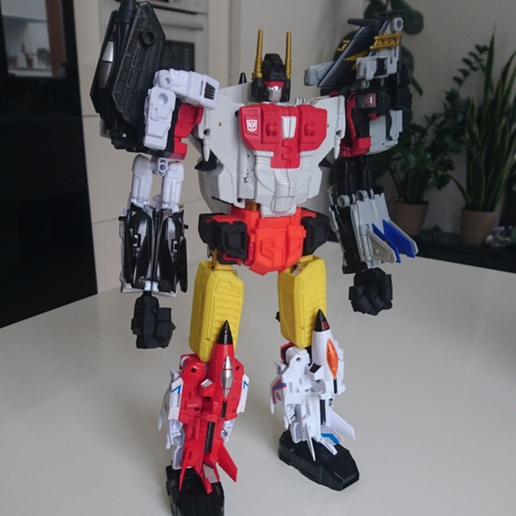 TRANSFORMERS G1 Combiner Wars Superion Hips