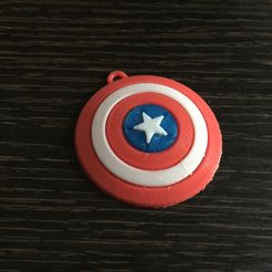 df4b0b776ec2bf2c8dc0fa300ced56fd_display_large.JPG Free STL file Captain America Shield Keychain・3D printer model to download