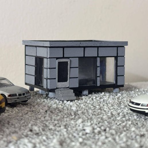475418052_1283921029496218_6338815697168447800_n.jpg Car dealership h0 1:87