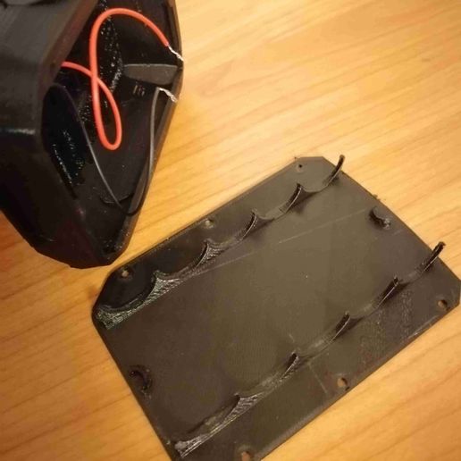 IMG_20200903_214348.jpg Parkside x20 电池盒