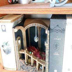 IMG_20200525_102238.jpg Бесплатный STL файл The Hobbit - Book Nook ( No Supports)・3D-печатный объект для загрузки