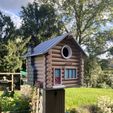 LOG CABIN BIRDHOUSE