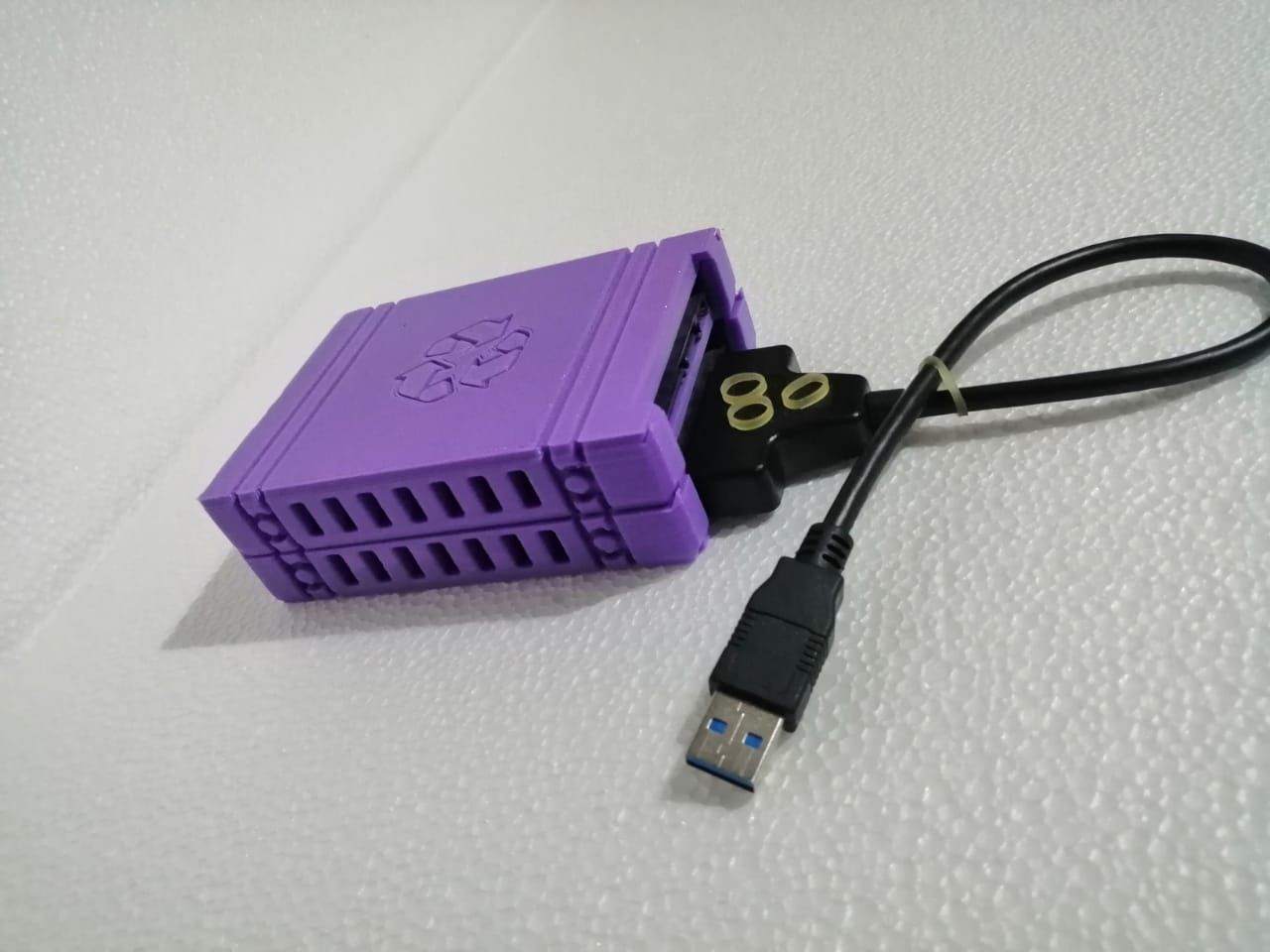 Free STL file Case for Hard Disk of 2.5 inches・3D printing model to