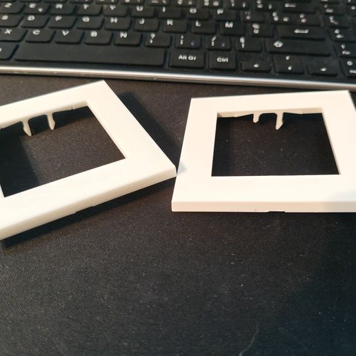 Lot De 16 Plaques Enjoliveurs Legrand Blanches - Références 77252 & 77302 - Neuf En Blister Pour électricité