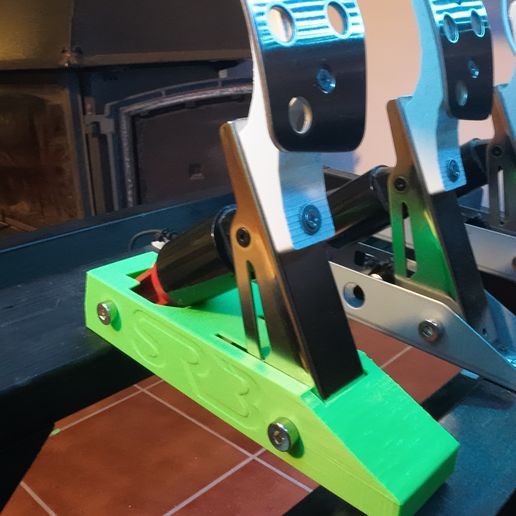 DJI_20251213184906_0011_D.jpg Cover Pedals for G29