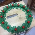 26e2875a13db8a87e87483ab76f24a18_display_large.jpg Maker Christmas wreath