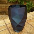 20210510_105713.jpg STL file Low Poly Vase・3D printing idea to download