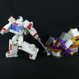 MedWagon07.JPG Ratchet's Wagon and Crate from Netflix WFC Siege