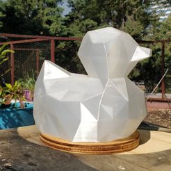 IMG_20191210_105913.jpg Бесплатный STL файл Low Poly Rubber Ducky・Шаблон для 3D-печати для загрузки