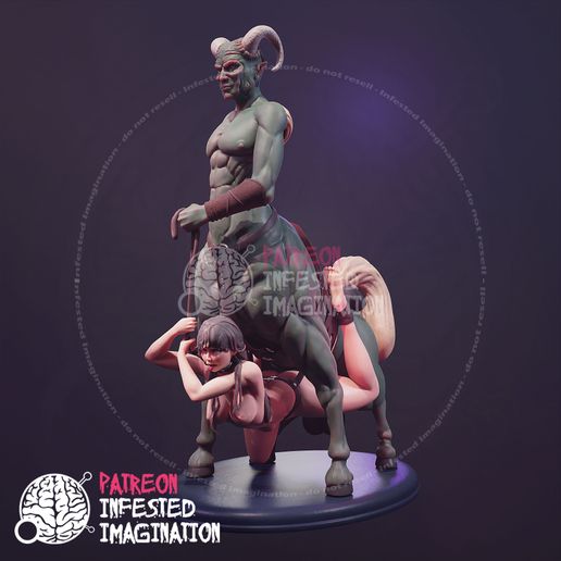 Мен веб-камера алдындағы үстелдің астындағы жұмысымды аяқтадым.