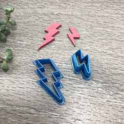 IMG_8802.jpeg STL file LIGHTNING CLAY CUTTER. LIGHTNING CLAY CUTTER・3D printable model to download