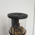 32mm-base-example.jpg Miniature display case (Single miniature)
