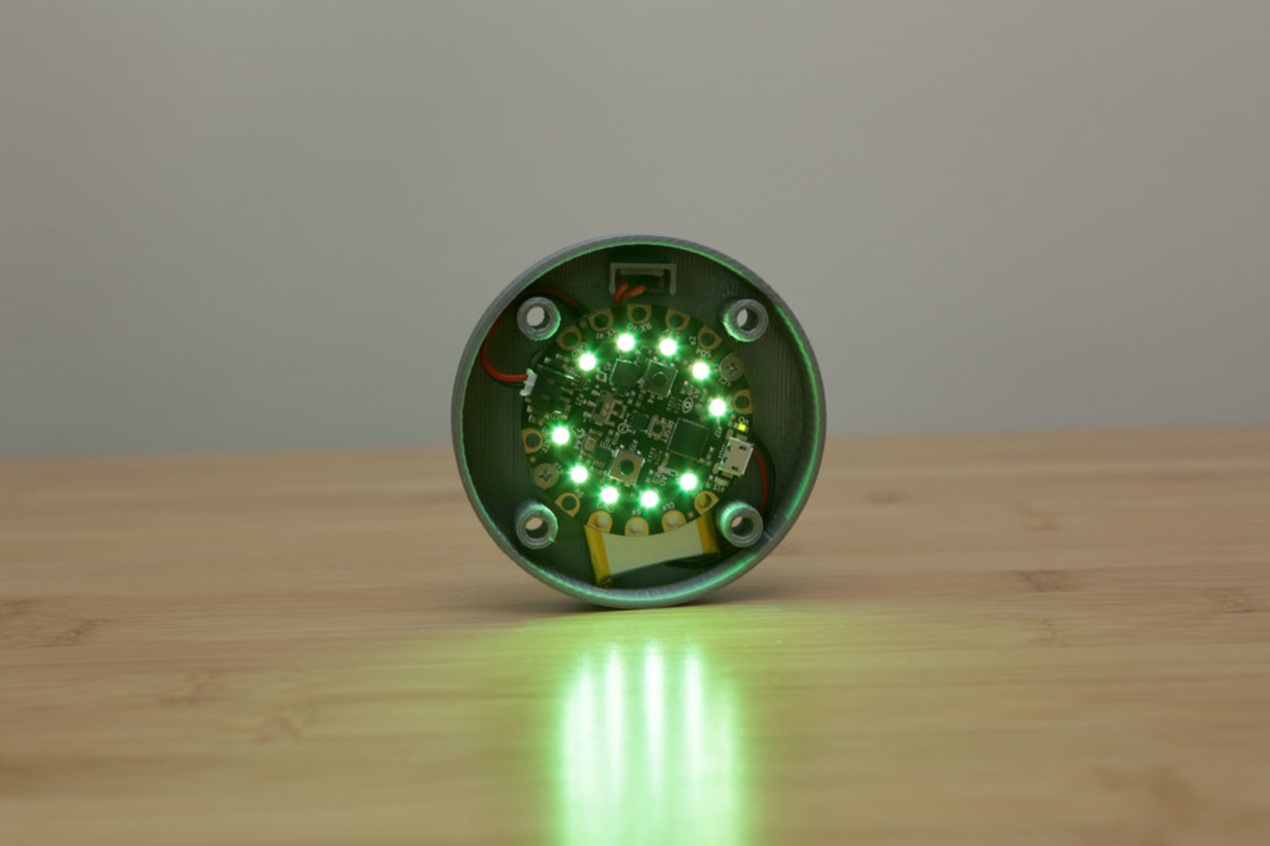 Capture d’écran 2017-07-06 à 12.00.36.png Free STL file Circuit Playground Lantern・Object to download and to 3D print, Adafruit