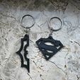 20250410_200951.jpg Porte-clés Batman et Superman