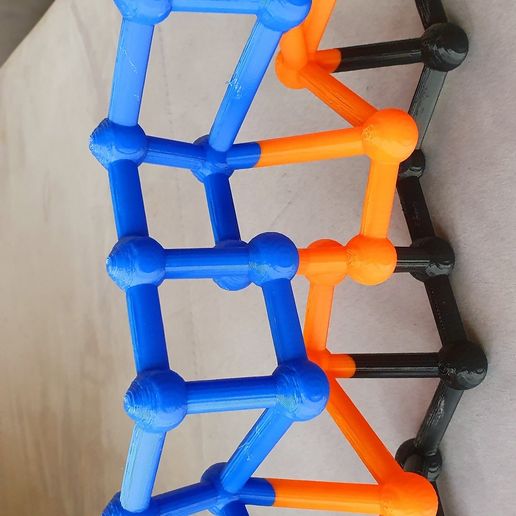 cults-4.jpg structure atomique