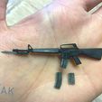 M16A1_1-16_B.jpg 1/16 M16A1 scale miniature