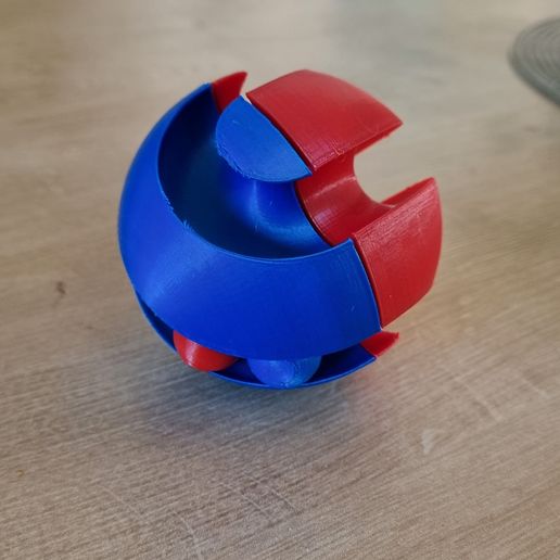 20250912_150202.jpg Magic Maze Sphere - 3D Puzzle Toy