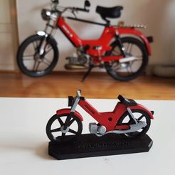 248723340_386102003302144_3204953965046188110_n.jpg Puch maxi moped motorcycle miniature replica