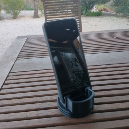 IMG_20241025_182559847.jpg Engine Piston Phone holder