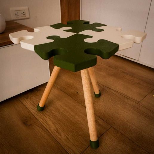 WhatsApp-Image-2025-02-11-at-1.50.20-PM-2.jpeg Puzzle table