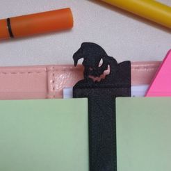 20170417_115814.jpg Oogie Boogie Bookmark