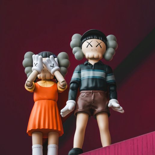 KAWS×イカゲーム　チョルス　Chul-Su フィギュア　Squid Game kaws チョルス Chul-Su Figure Coloured イカゲーム - メルカリ