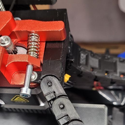 20220119_225735.jpg Soporte de cadena portacables Ender 3 V2 con soporte