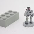 robot scale.jpg Robot with gun (18mm scale)
