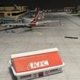 6d7d6422-b879-456f-8904-a61303a45c4f.jpg Fast food at the airport