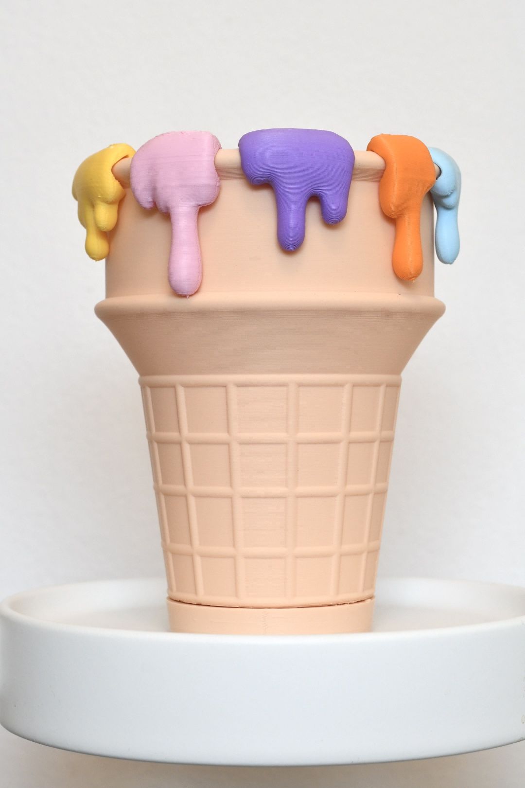 DSC_1265.jpg STL file Ice cream cone planter pot・3D printable design to download, vavavali