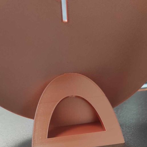 495072032_1001300878784405_4693182884458535633_n.jpg Présentoir communion