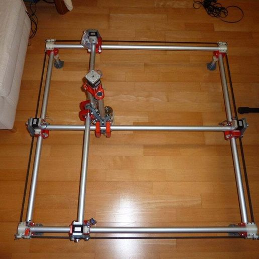 P1020987.jpg Les tendeurs de courroie sont prêts pour MPCNC